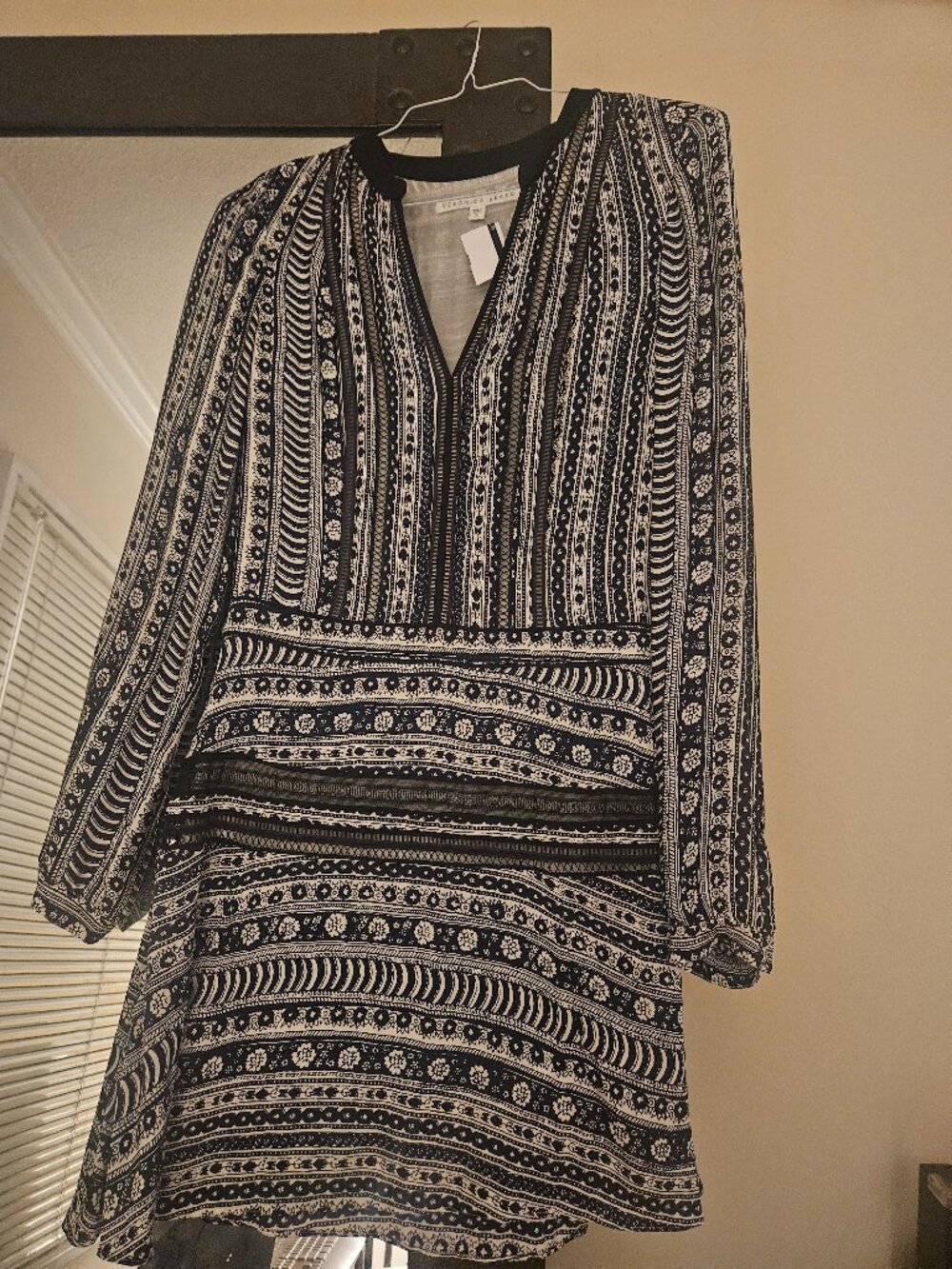 Veronica Beard Silk Black & White Patterned Long-Sleeve Dress – Size 4